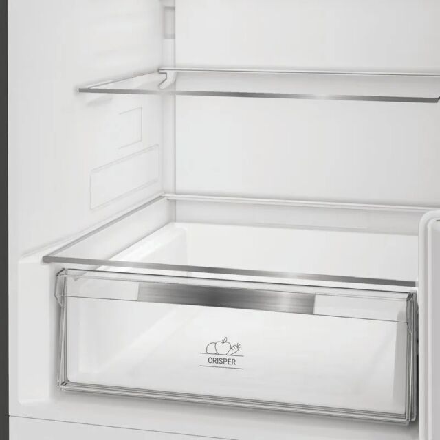Hotpoint 186cm High 60/40 Frost Free Fridge Freezer