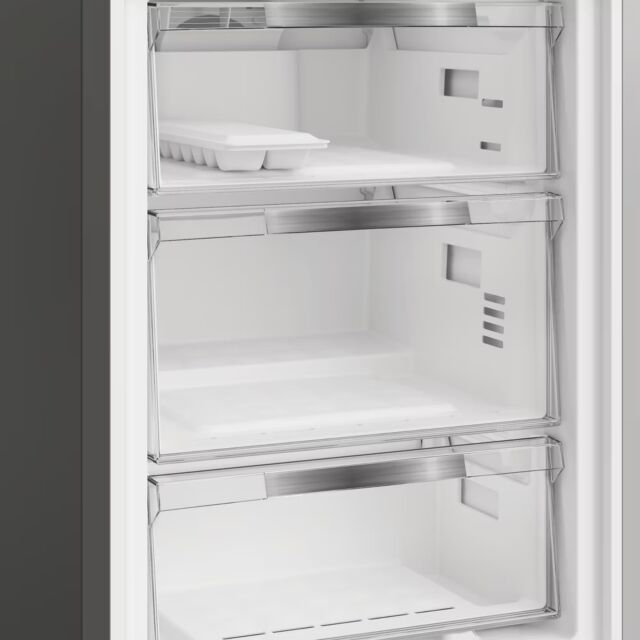 Hotpoint HPK26363XBR5UK Dark Silver 59.5 Cm Wide No Frost Fridge Freezer With 60./40 Split