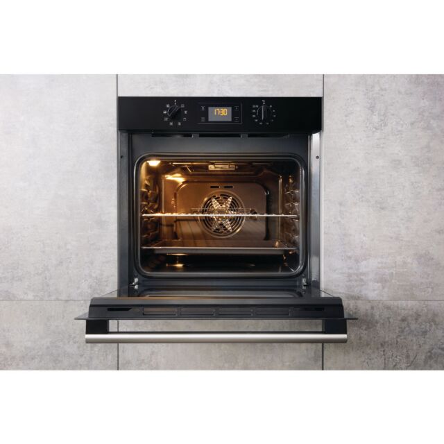 Hotpoint SA2540HBL Built In Electric Single Oven With 8 Functios