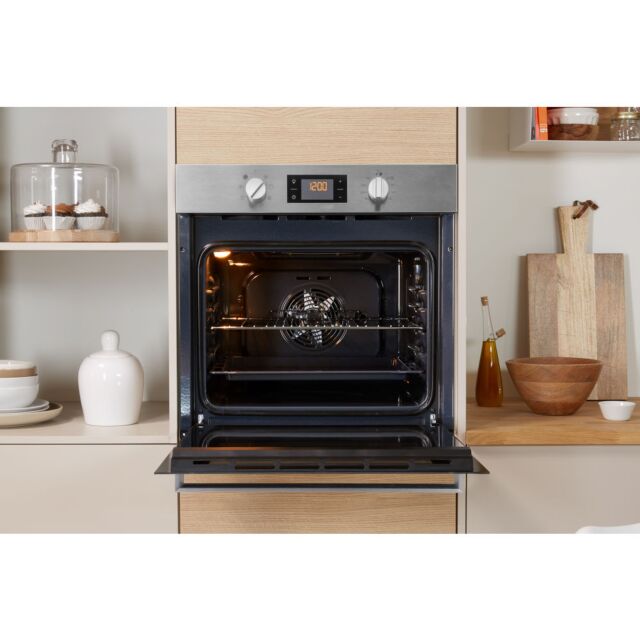 Indesit IFW6340IXUK Built In Single Electric Fan Oven