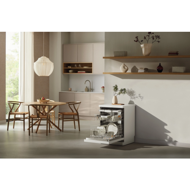 Miele G 5611 SC Brilliant White Full Size Dishwasher With 14 Place Settings