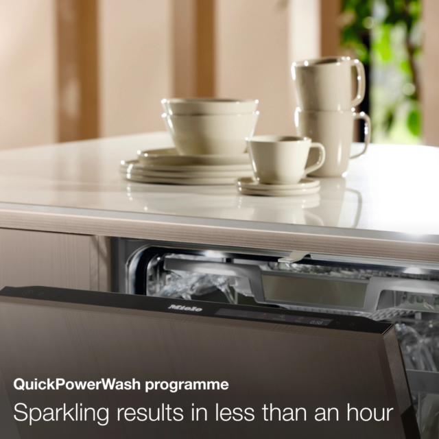Miele G 5611 SC Brilliant White Full Size Dishwasher With 14 Place Settings