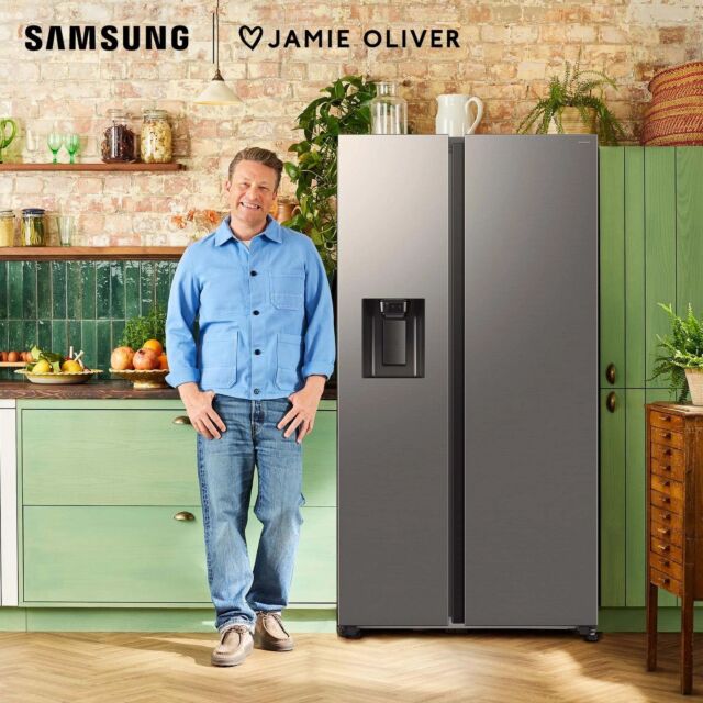 Samsung RS70F64KETEU Silver 91Cm Wide Side By Side Fridge Freezer With Plumbed Water Dispenser