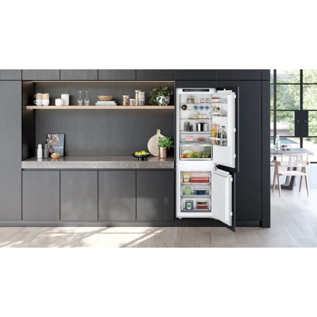 Siemens KI86NVFE0G Iq300 Built In FROST FREE Fridge Freezer 60/40 SPLIT With Flat Hinge
