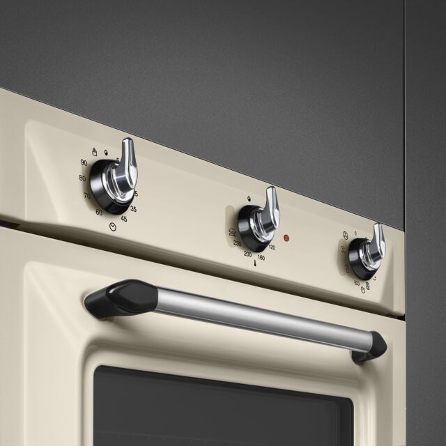 Smeg SF6905P1 Cream 60Cm Built In Electric Single Oven