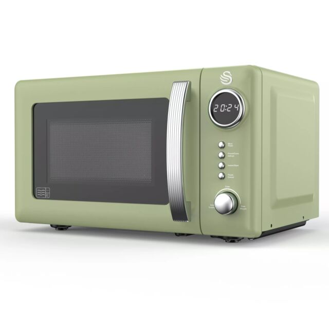 Swan SM4425GRN Green Retro Style 20L/800W Microwave