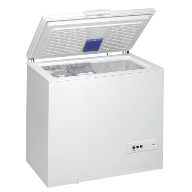 Whirlpool WHM3112 White 312 Litre Chest Freezer W118cm